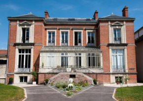Гостиница Maison M Troyes  Труа